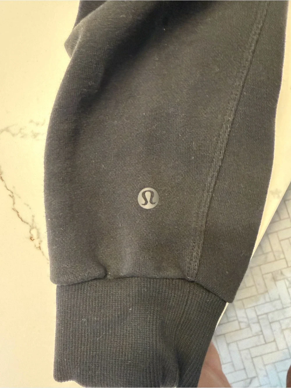 lululemon athletica classic pullover